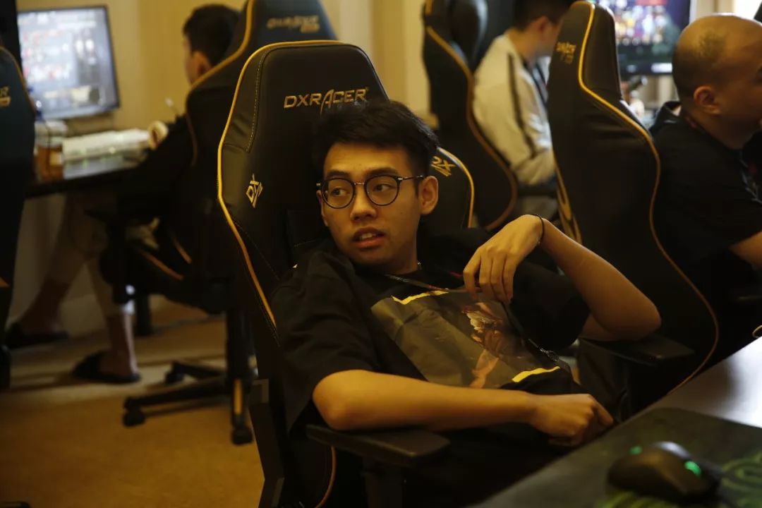 扑克策略的长期回报（扑克策略的长期收益）