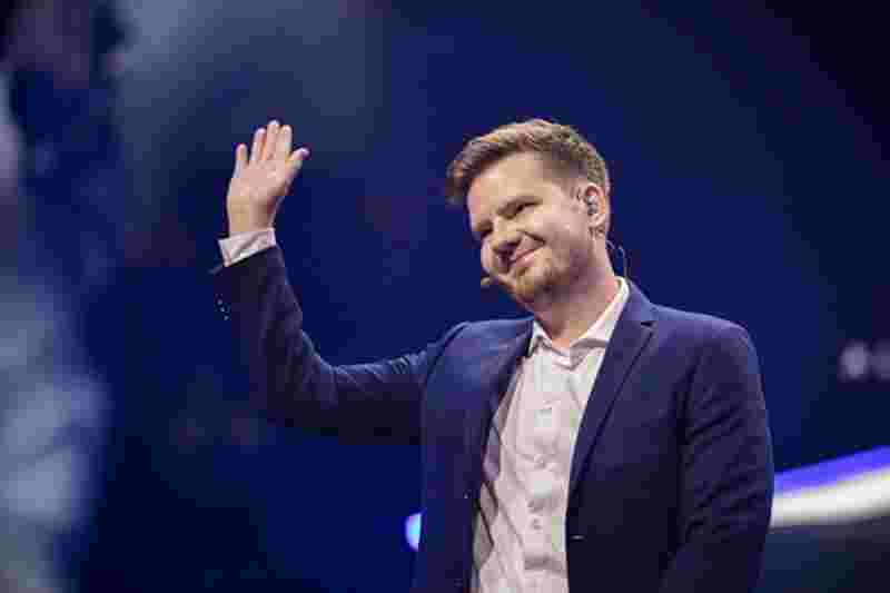 职业博弈者的“退出机制”：如何设定终身止损线与职业转型预案。（职业博弈者的退场之道：设定终身止损线与职业转型方案）